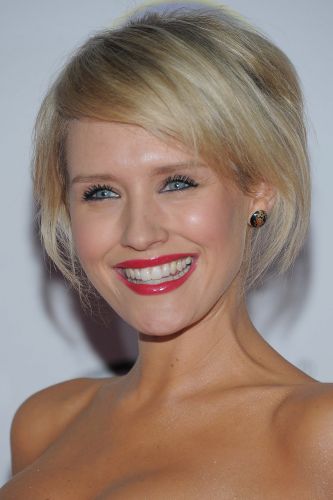 Nicky Whelan | Biography, Movie Highlights and Photos | AllMovie